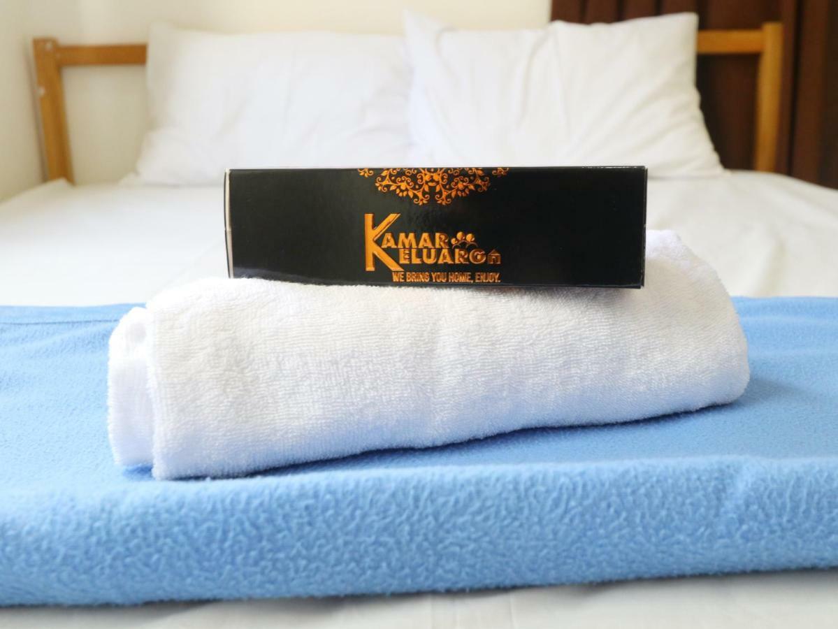 Kamar Keluarga Kalideres 雅加达 外观 照片